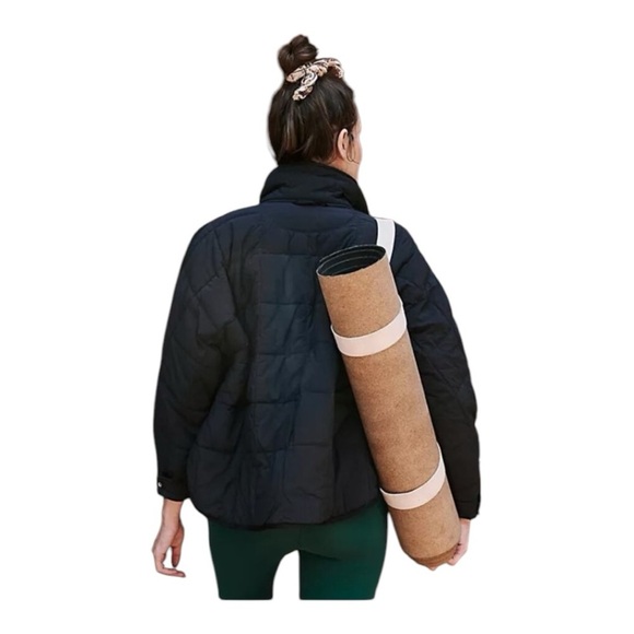 Women's Black Quilted Jacket - Picture 4 of 15